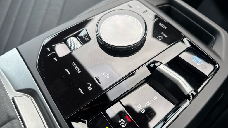 BMW iX 400kW xDrive60 M Sport 112kWh 5dr Auto [Pro Pack] Electric Estate